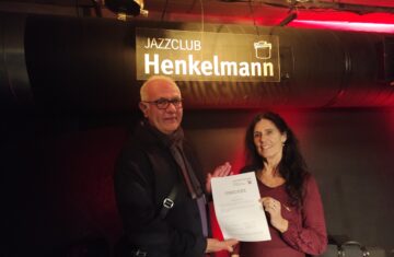 15. Mal Spielstättenprogrammprämie NRW Gabriele Ludwig-Dizinger und Said Yousuf Urkunde